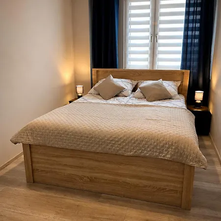 Baio Sapphire Apartament *